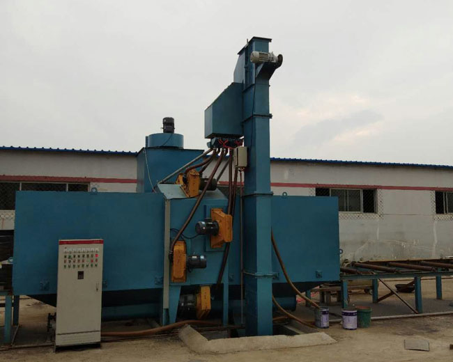 通過(guò)式拋丸機(jī)施工現(xiàn)場(chǎng)